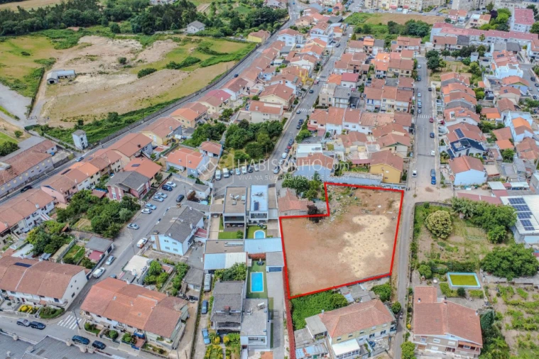 Terreno para Venda em Rio Tinto Foto 3