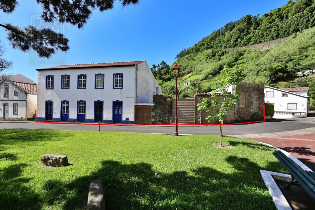 Moradia T7 para Venda em Faial da Terra Foto 2