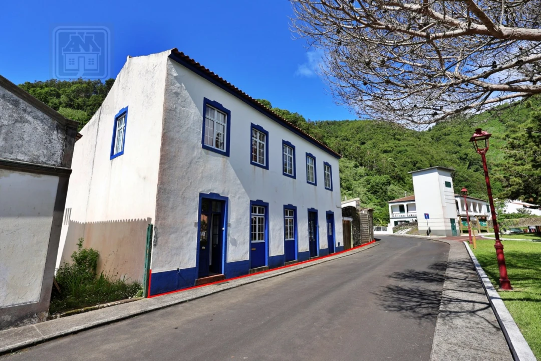 Moradia T7 para Venda em Faial da Terra Foto 3
