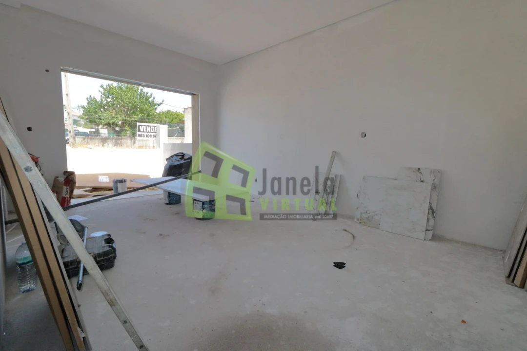 Moradia T3 para Venda em Fernao Ferro Foto 9