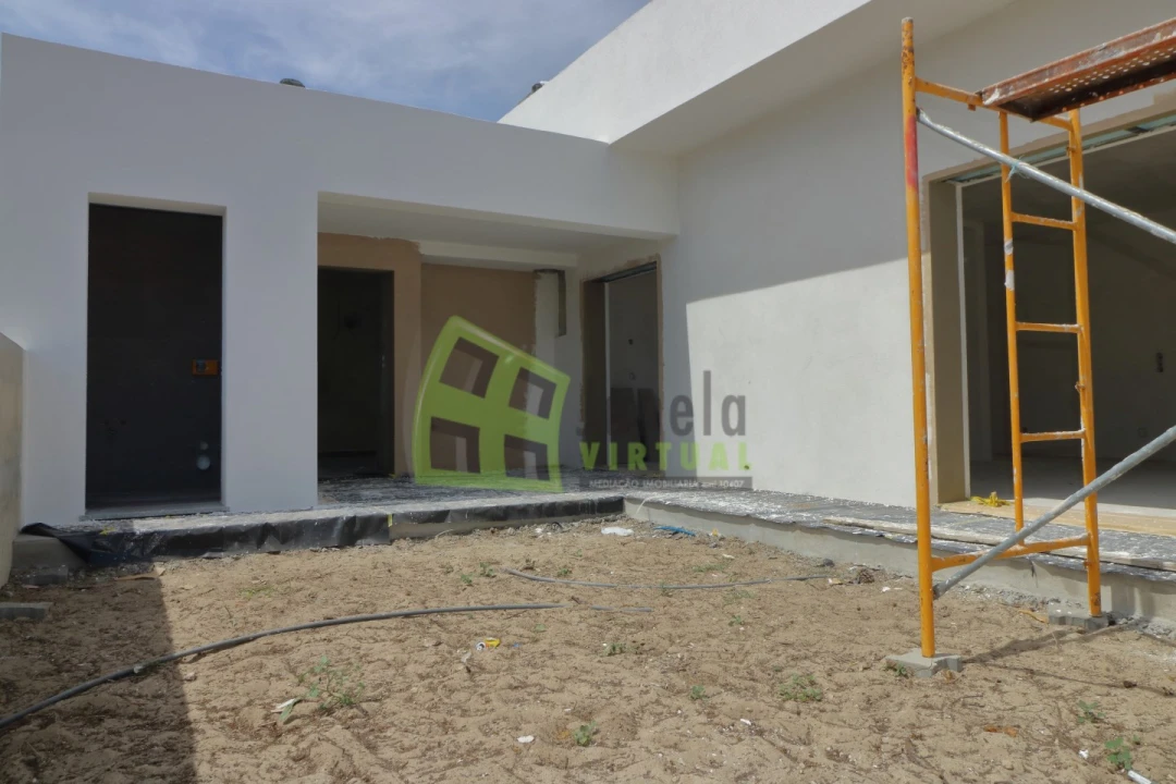 Moradia T3 para Venda em Fernao Ferro Foto 26