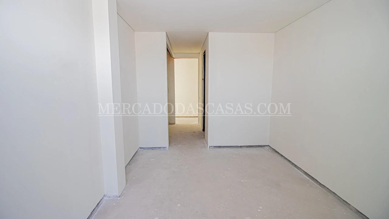 Moradia T4 para Venda em Serzedo e Perosinho Foto 10