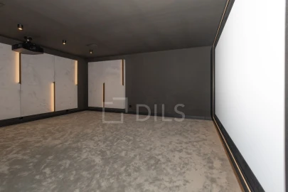 Moradia T5 para Venda em Loule (São Clemente)