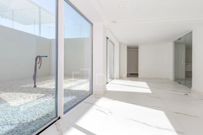 Moradia T5 para Venda em Loule (São Clemente)