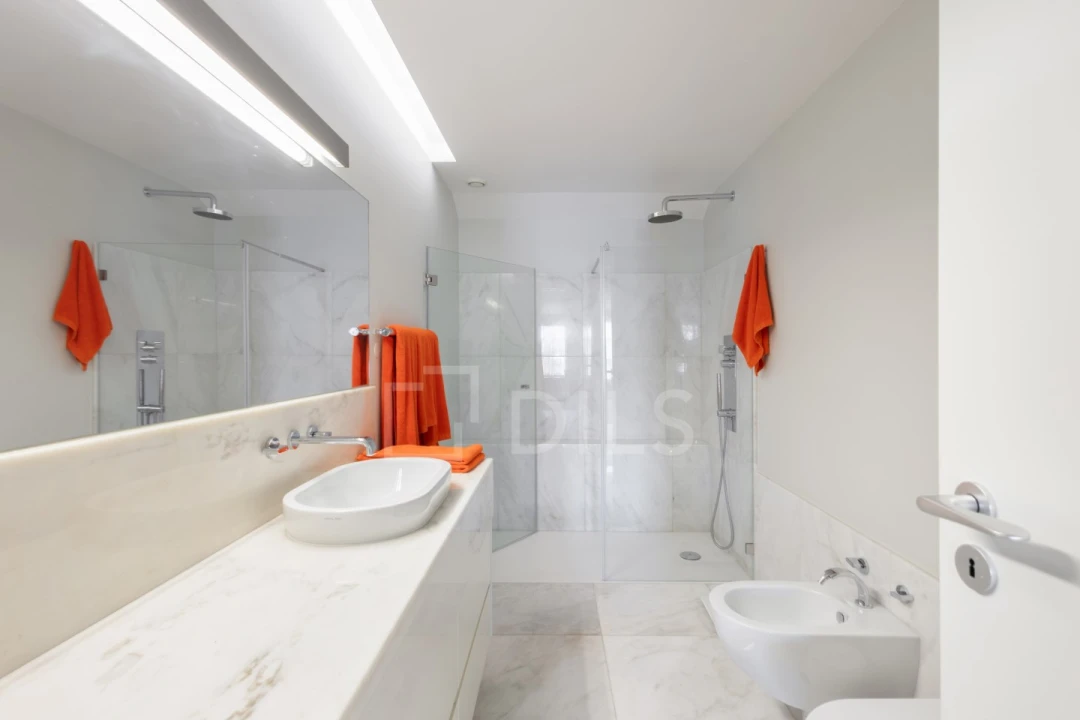 Apartamento T3 para Venda em Santo António Foto 10