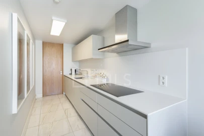 Apartamento T3 para Venda em Santo António