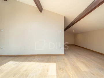 Apartamento T3 para Venda em Lordelo do Ouro e Massarelos
