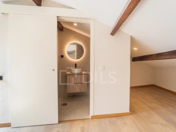 Apartamento T3 para Venda em Lordelo do Ouro e Massarelos