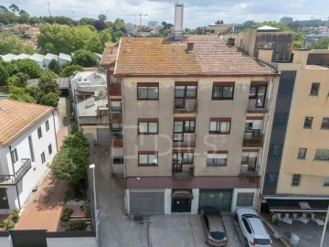 Apartamento T3 para Venda em Lordelo do Ouro e Massarelos
