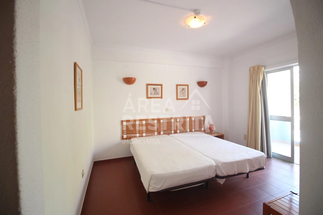 Apartamento T1 para Venda em Armação de Pera Foto 24