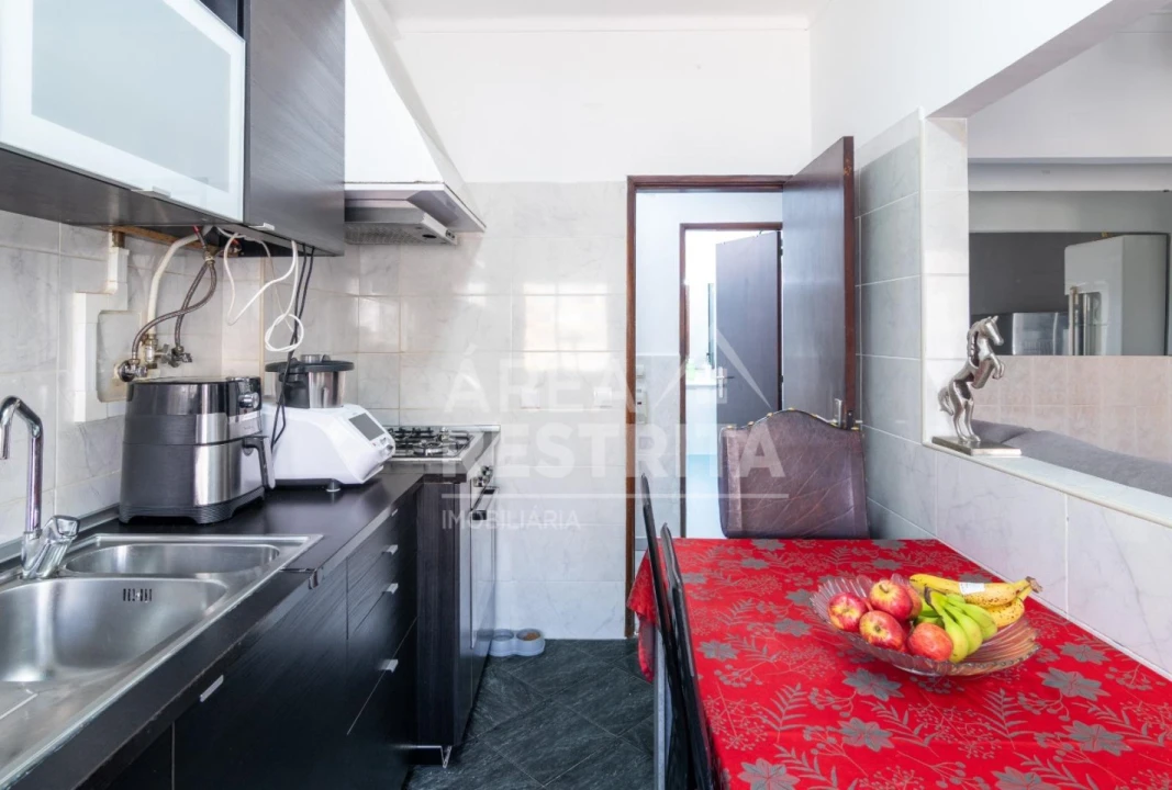 Apartamento T2 para Venda em Amora Foto 22