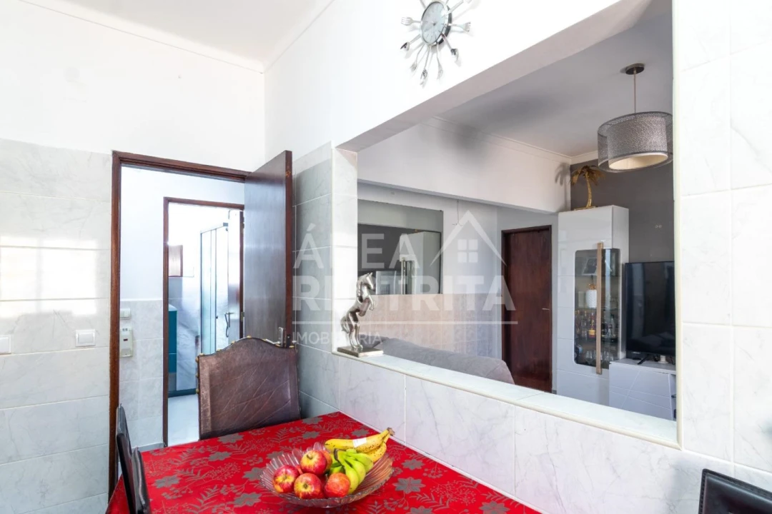 Apartamento T2 para Venda em Amora Foto 23