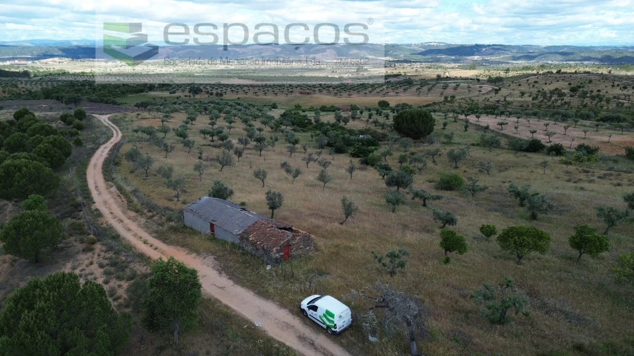 Terreno para Venda em Perais Foto 1