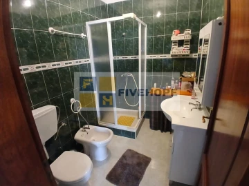 Moradia T3 para Venda em Arrifana