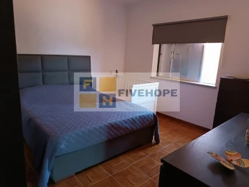 Moradia T3 para Venda em Arrifana