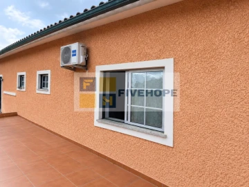 Moradia T3 para Venda em Arrifana