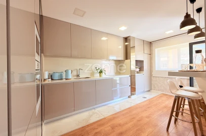 Apartamento T3 para Venda em Vila Nova de Famalicão e Calendário