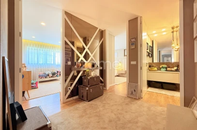 Apartamento T3 para Venda em Vila Nova de Famalicão e Calendário