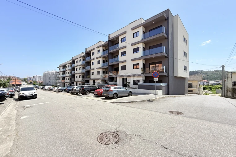 Apartamento T3 para Venda em Vila Nova de Famalicão e Calendário Foto 38