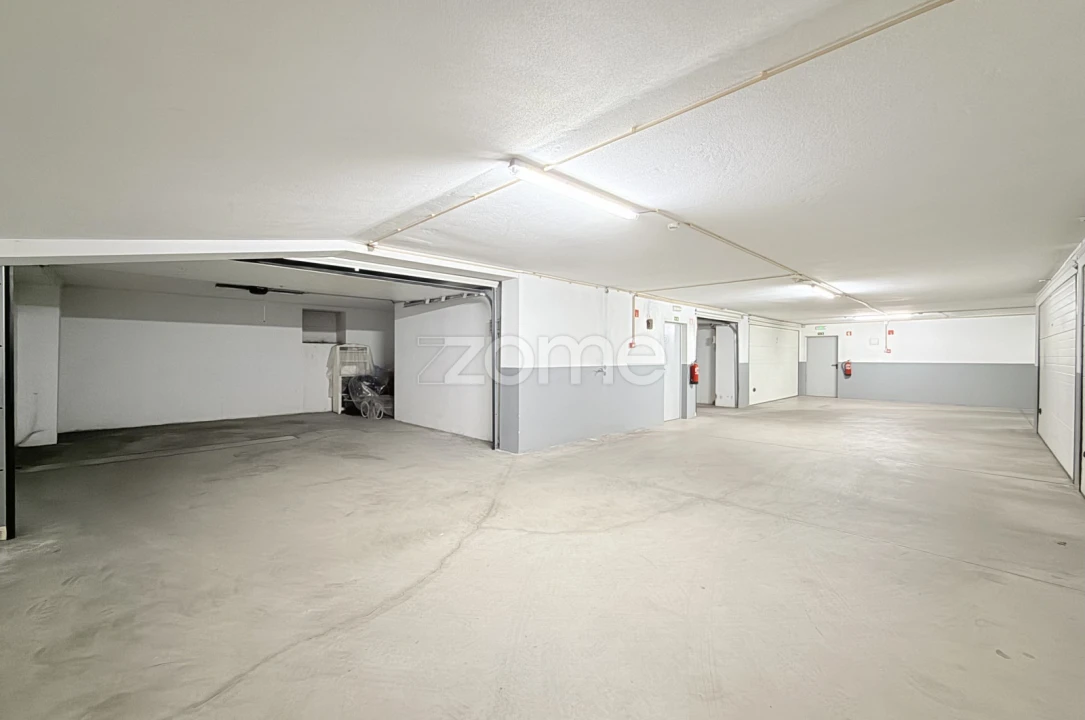 Apartamento T3 para Venda em Vila Nova de Famalicão e Calendário Foto 36