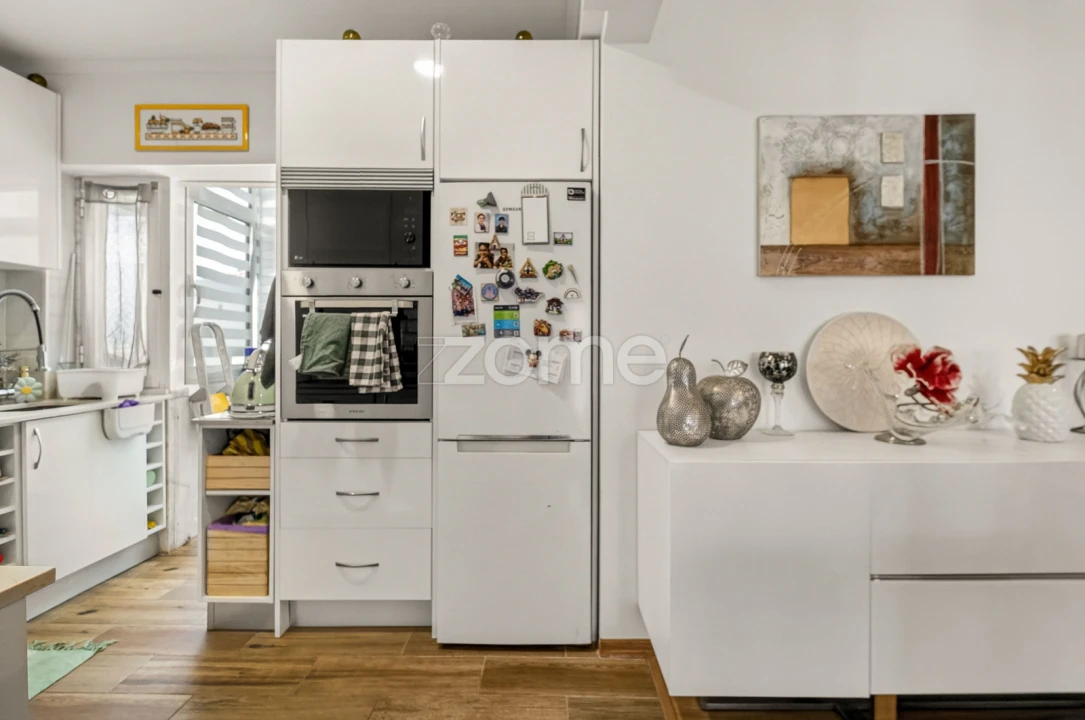 Apartamento T3 para Venda em Rio de Mouro Foto 2
