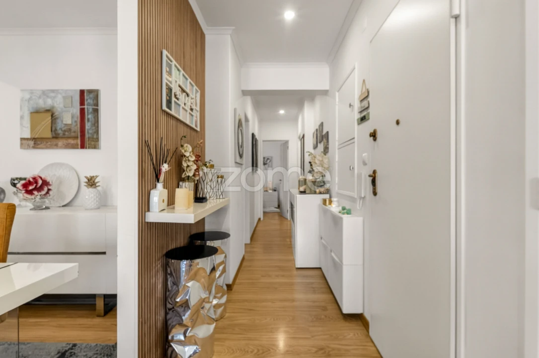 Apartamento T3 para Venda em Rio de Mouro Foto 11