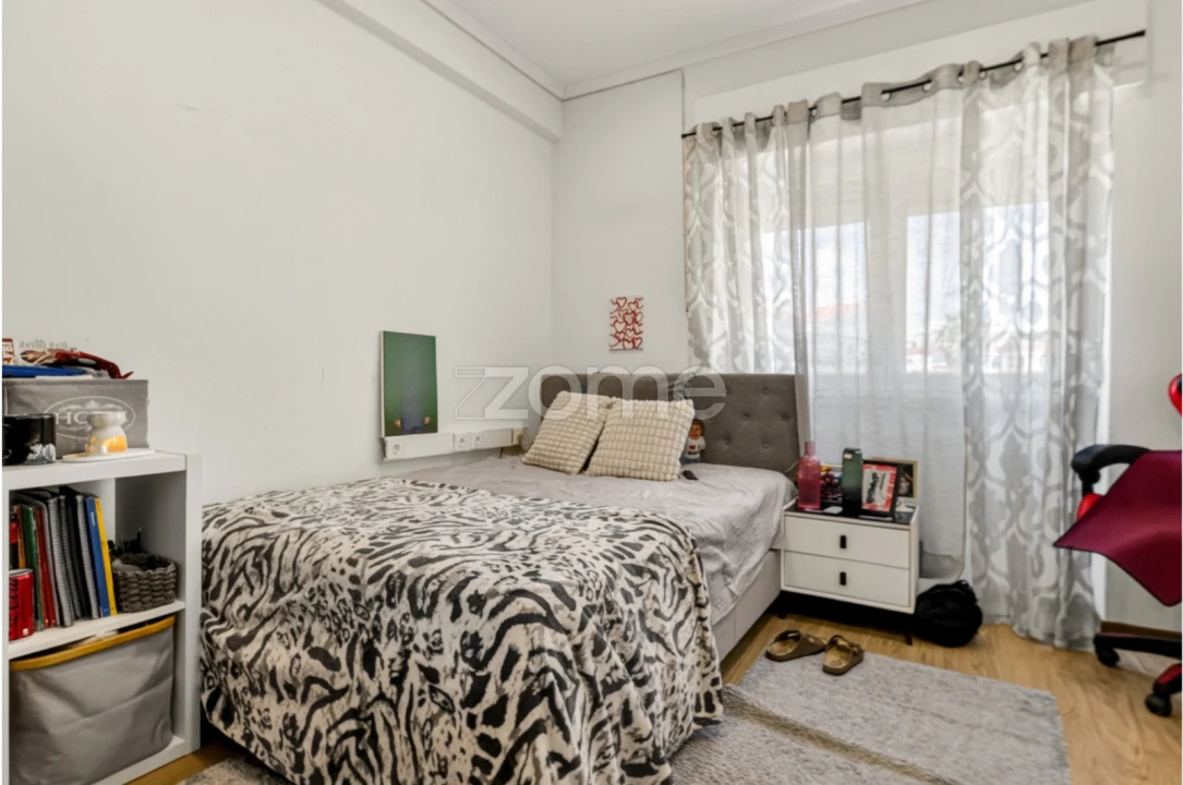 Apartamento T3 para Venda em Rio de Mouro Foto 12