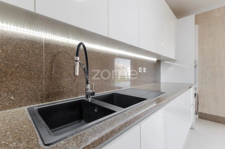 Apartamento T2 para Venda em União das Freguesias de Setúbal Foto 3