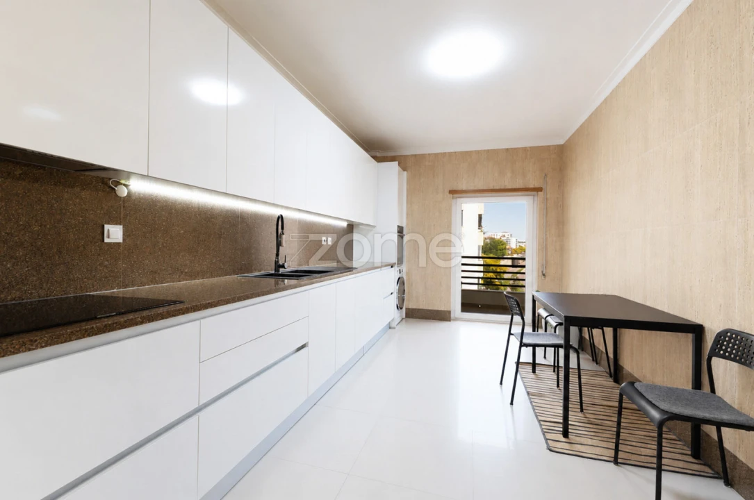 Apartamento T2 para Venda em União das Freguesias de Setúbal Foto 1