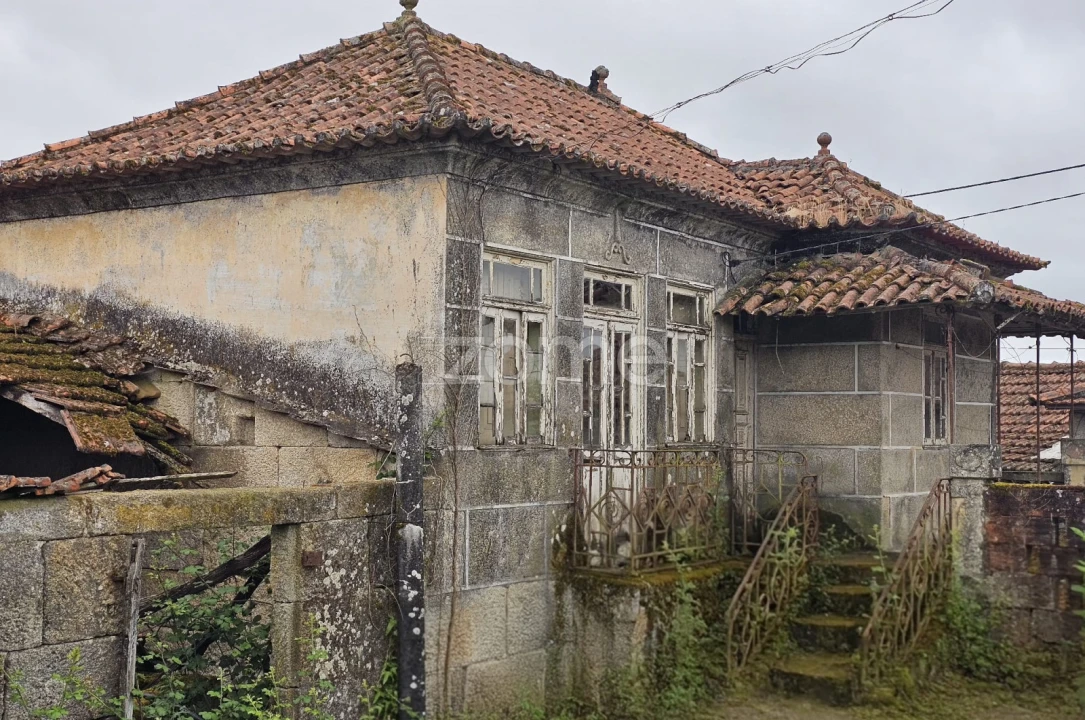 Moradia T2 para Venda em Nogueira da Montanha Foto 2