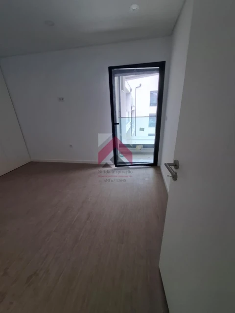 Apartamento T3 para Venda em Esgueira