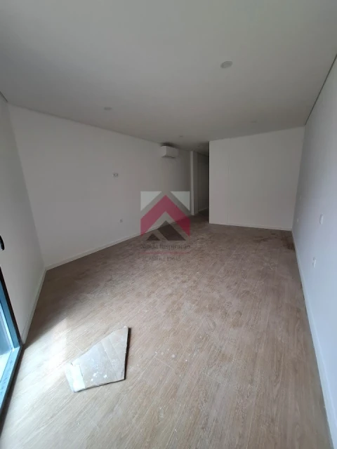 Apartamento T3 para Venda em Esgueira