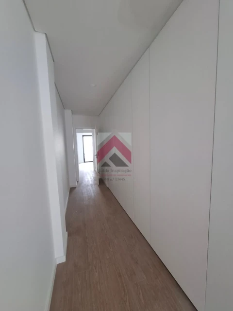Apartamento T3 para Venda em Esgueira