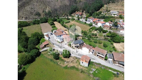 Moradia T2 para Venda em Pomares