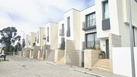 Moradia T4 para Venda em Esposende, Marinhas e Gandra