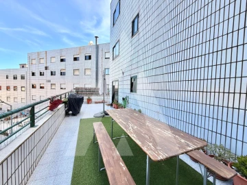 Apartamento T3 para Venda em São Roque