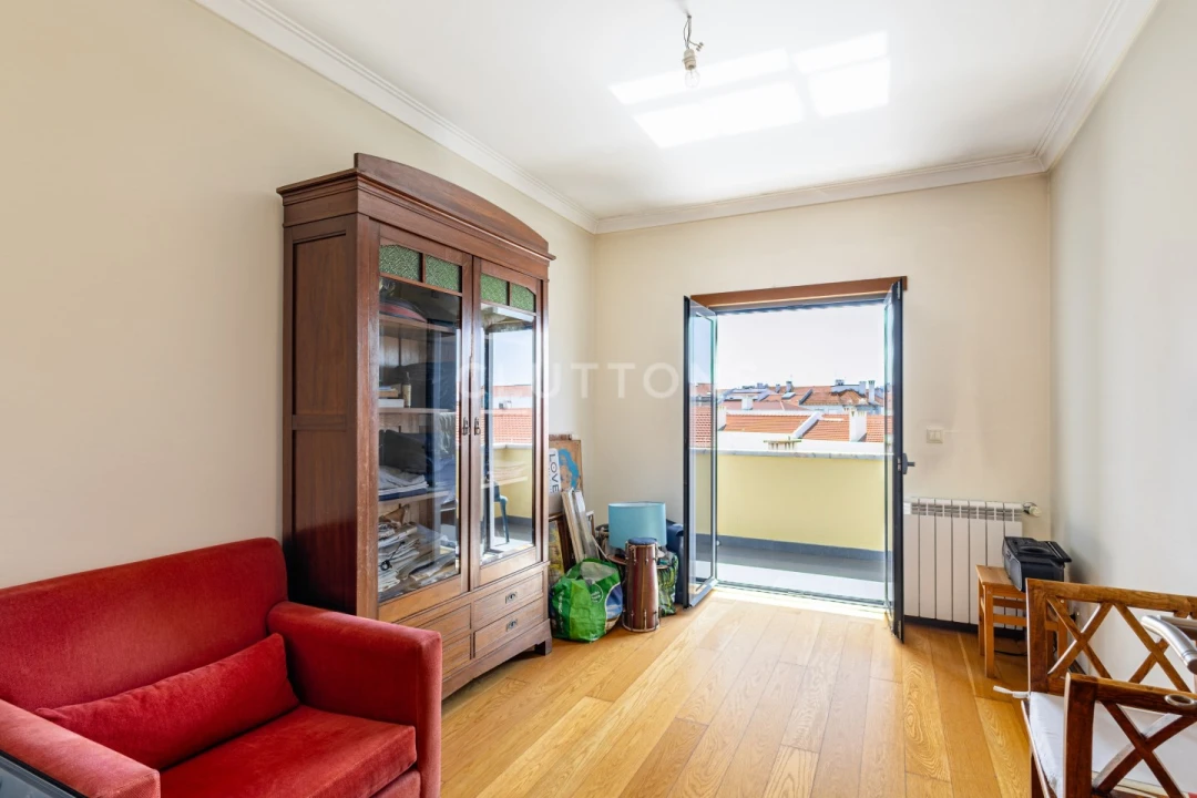 Apartamento T4 para Venda em Areeiro Foto 16