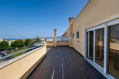 Apartamento T4 para Venda em Areeiro