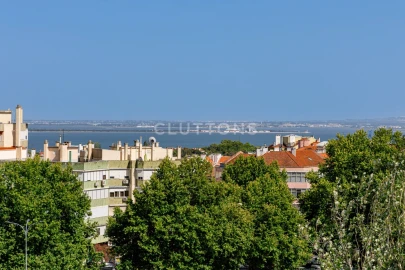 Apartamento T4 para Venda em Areeiro