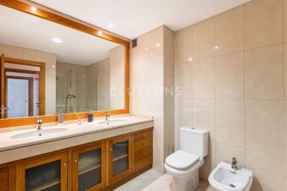 Apartamento T4 para Venda em Areeiro