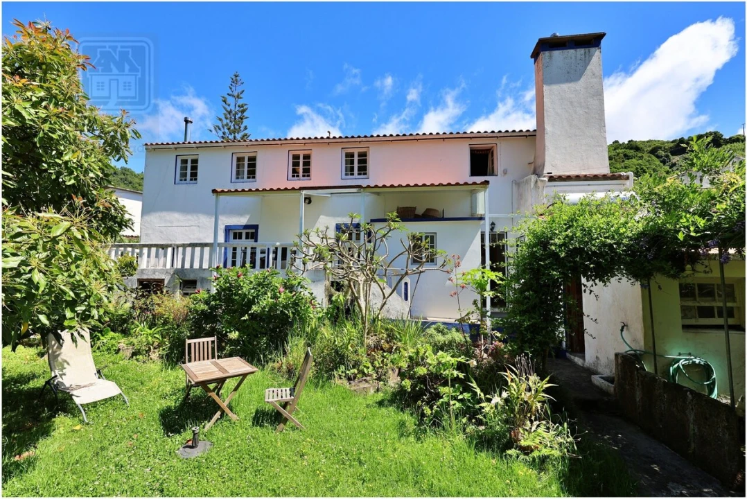 Moradia T7 para Venda em Faial da Terra Foto 7