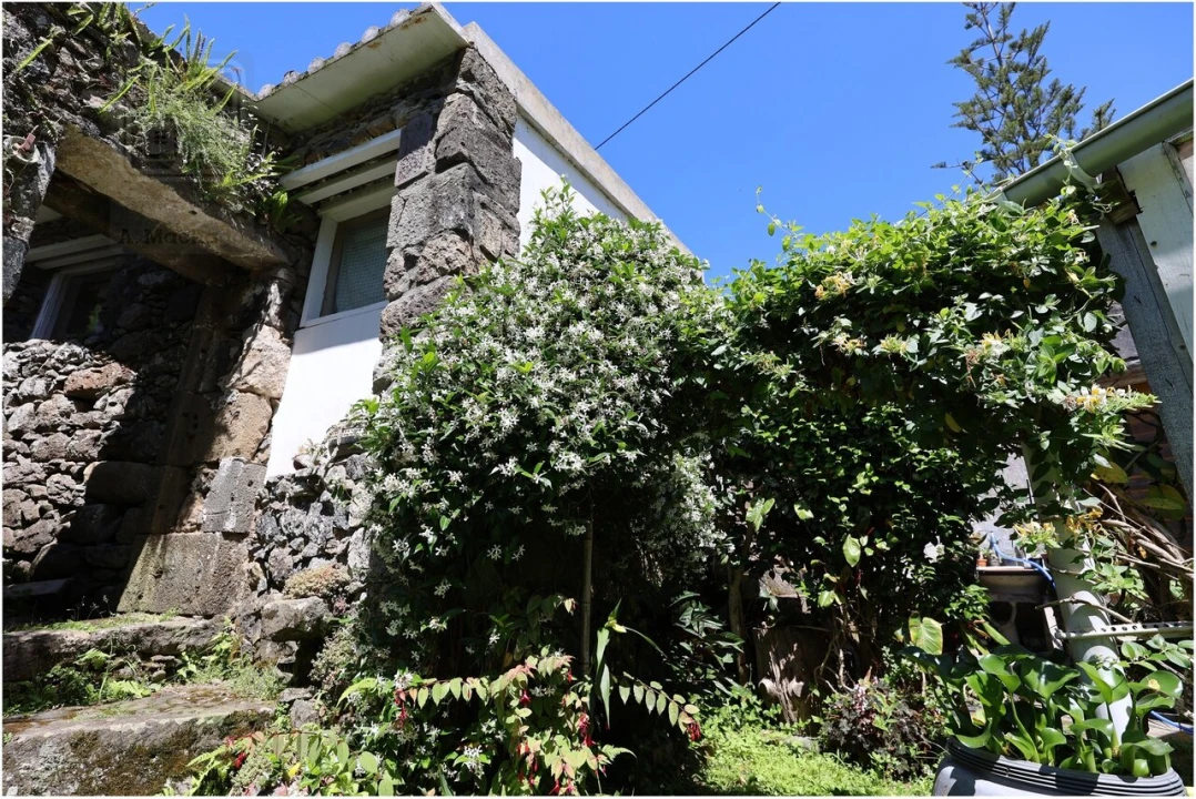 Moradia T7 para Venda em Faial da Terra Foto 11
