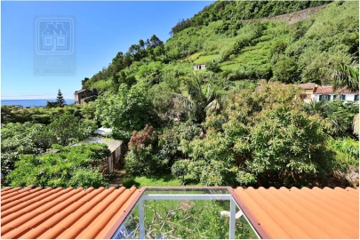 Moradia T7 para Venda em Faial da Terra