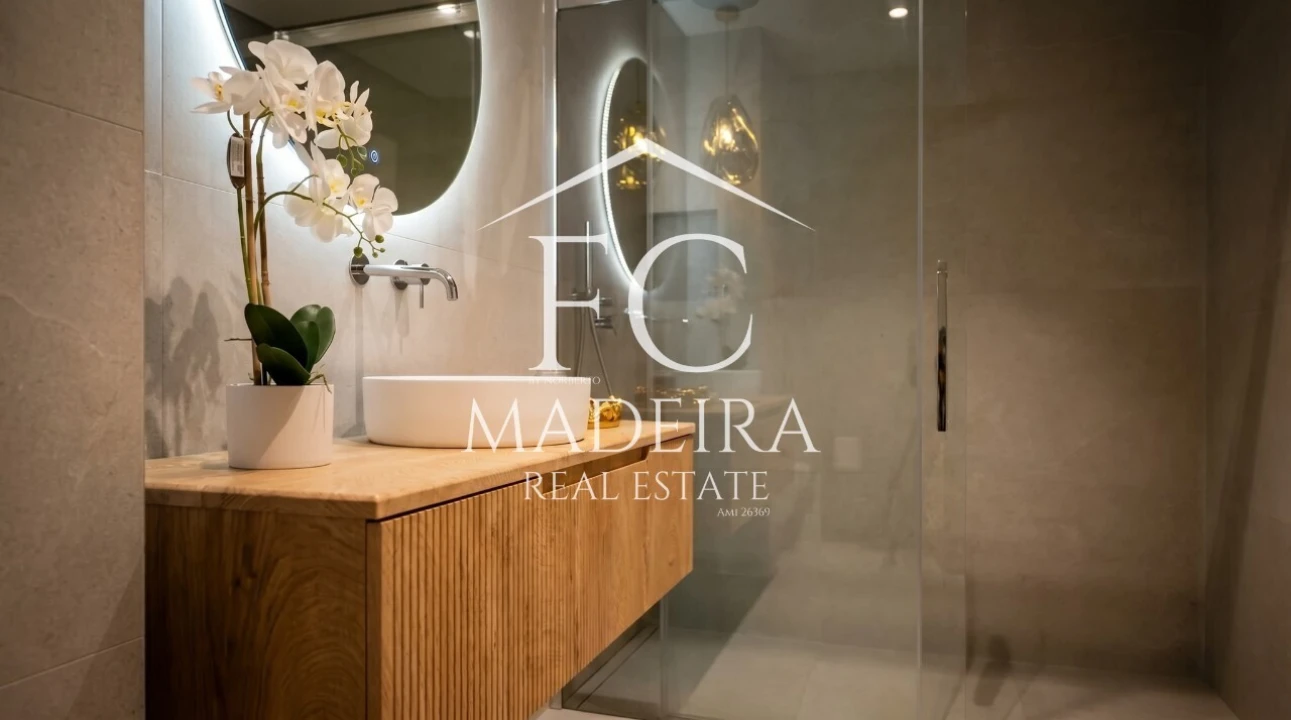 Apartamento T2 para Venda em São Martinho Foto 6