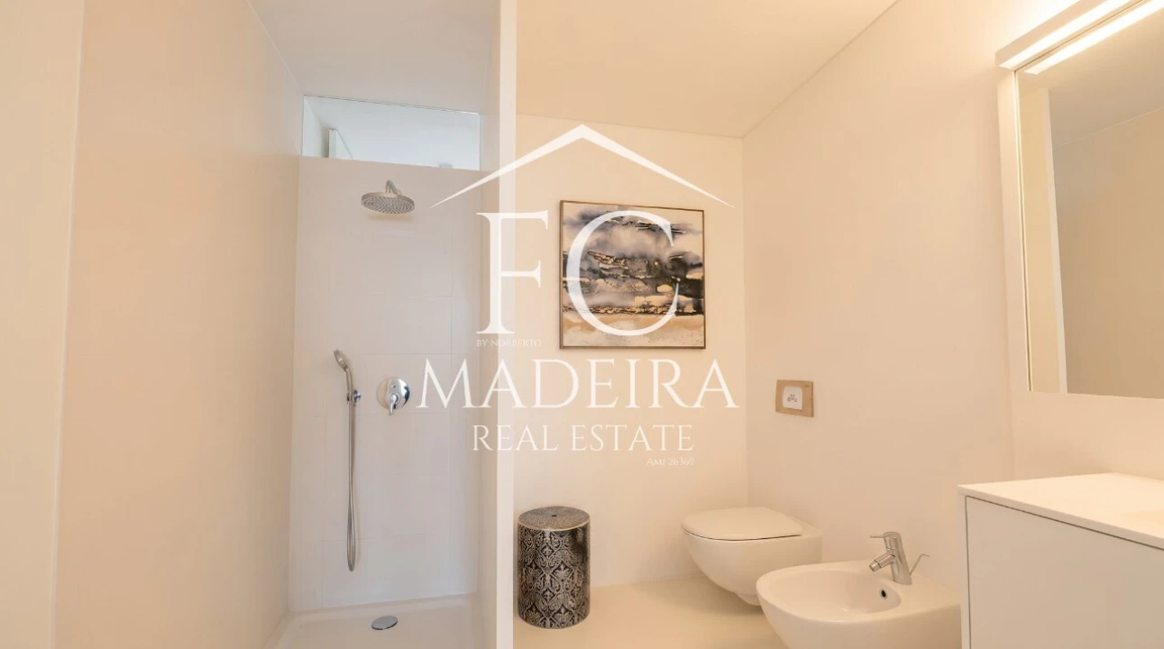 Moradia T3 para Venda em São Martinho Foto 12