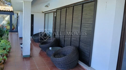 Moradia T6 para Venda em Sesimbra (Castelo)
