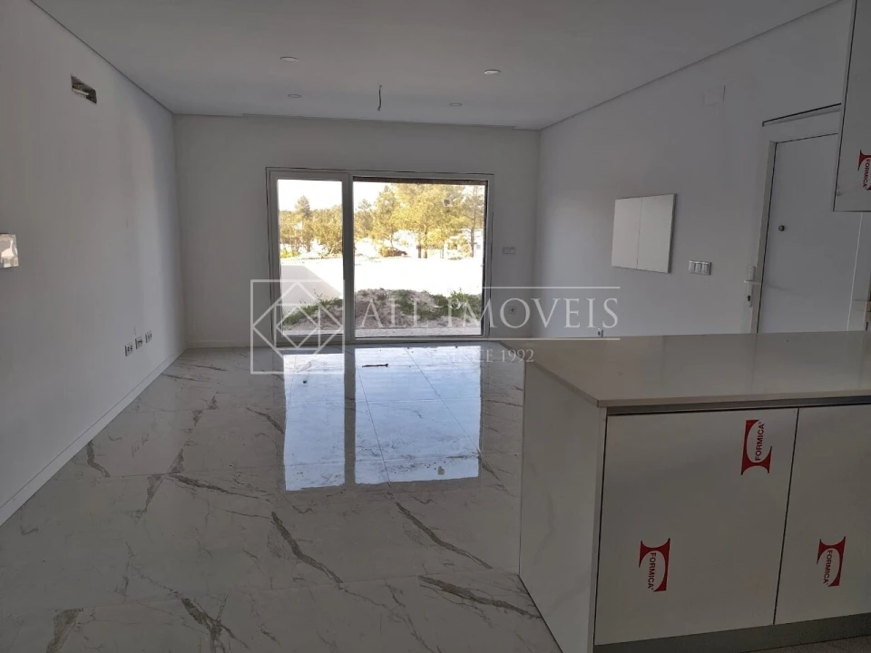 Moradia T3 para Venda em Quinta do Anjo Foto 6
