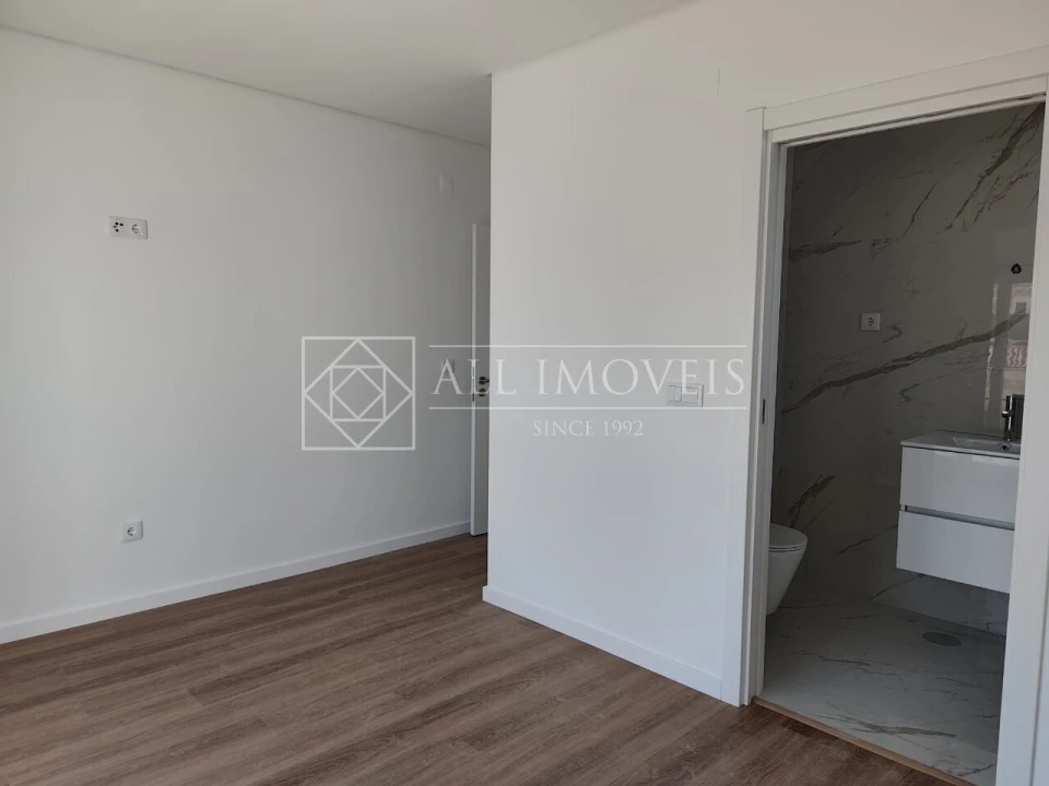 Moradia T3 para Venda em Quinta do Anjo Foto 17