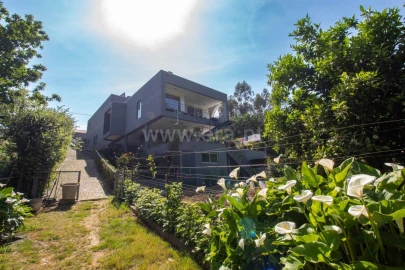Moradia T3 para Venda em Sandim, Olival, Lever e Crestuma