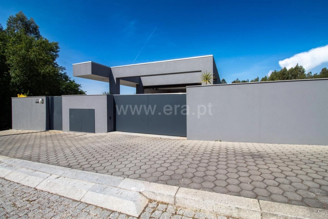 Moradia T3 para Venda em Sandim, Olival, Lever e Crestuma Foto 1